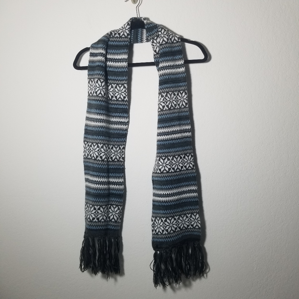 Striped Knit Scarf with Fringe